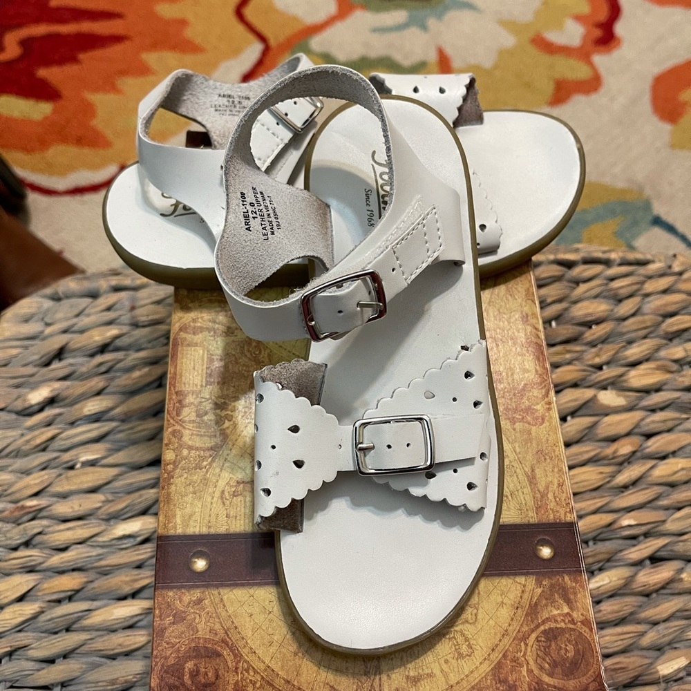 Sz 12 Footmates White Leather Girls Sandals